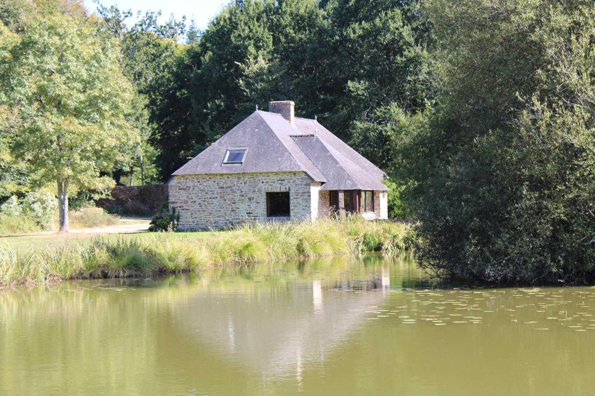 Chateau De Lannouan Landevant Exterior photo